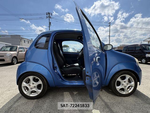 Suzuki TWIN 2003-02 8832219-4