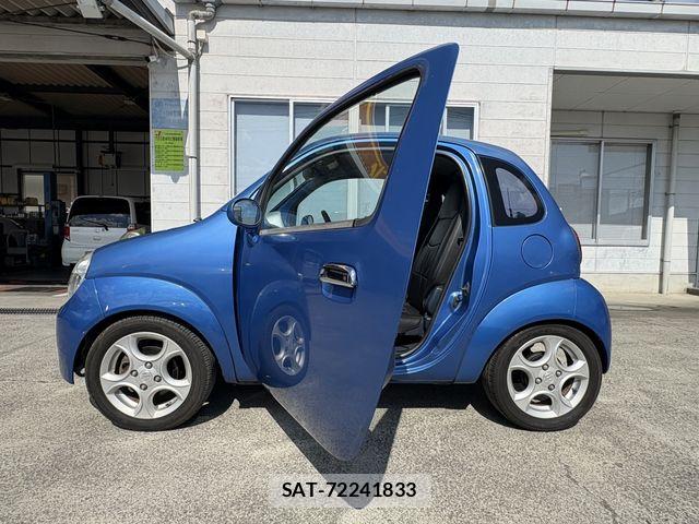 Suzuki TWIN 2003-02 8832219-6
