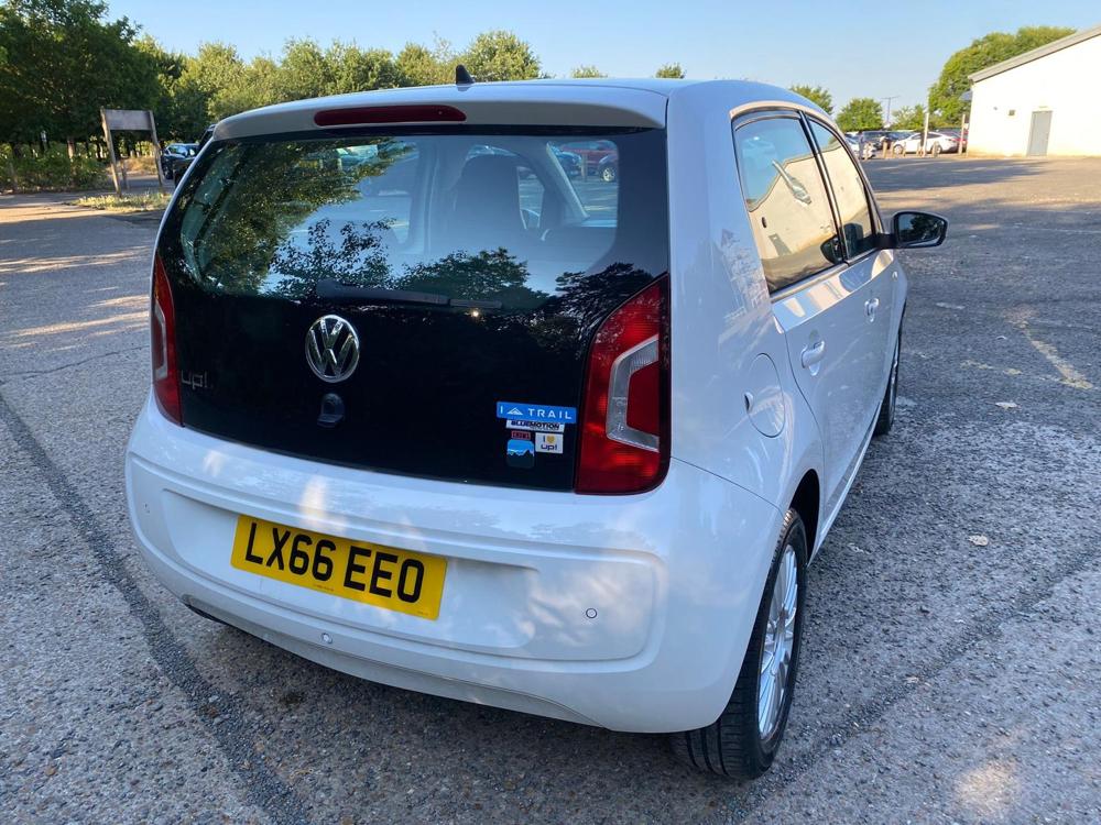 VolksWagen UP! 2016-09 1133021-6