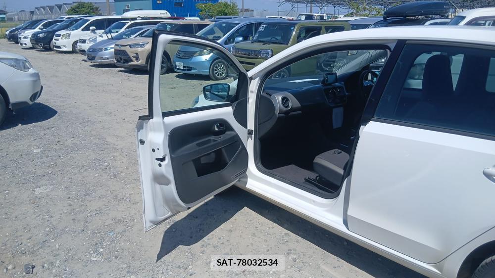 VolksWagen UP! 2013-03 7749325-10