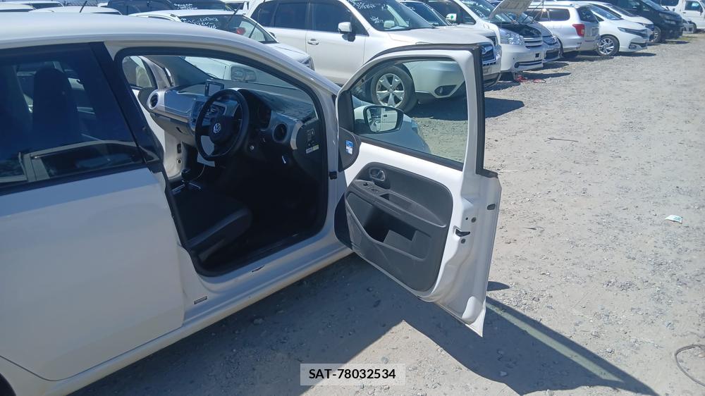 VolksWagen UP! 2013-03 7749325-11