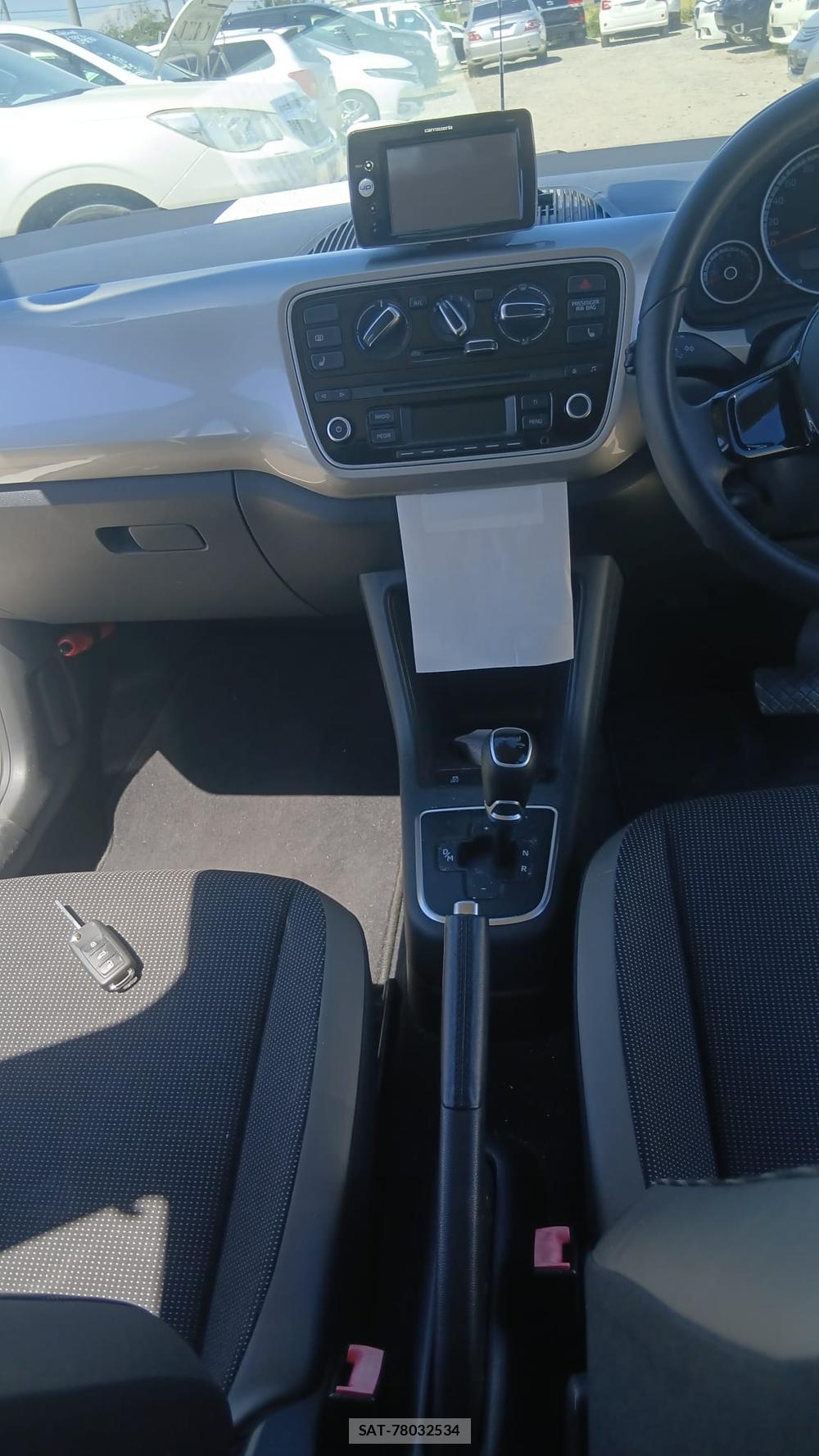 VolksWagen UP! 2013-03 7749325-15