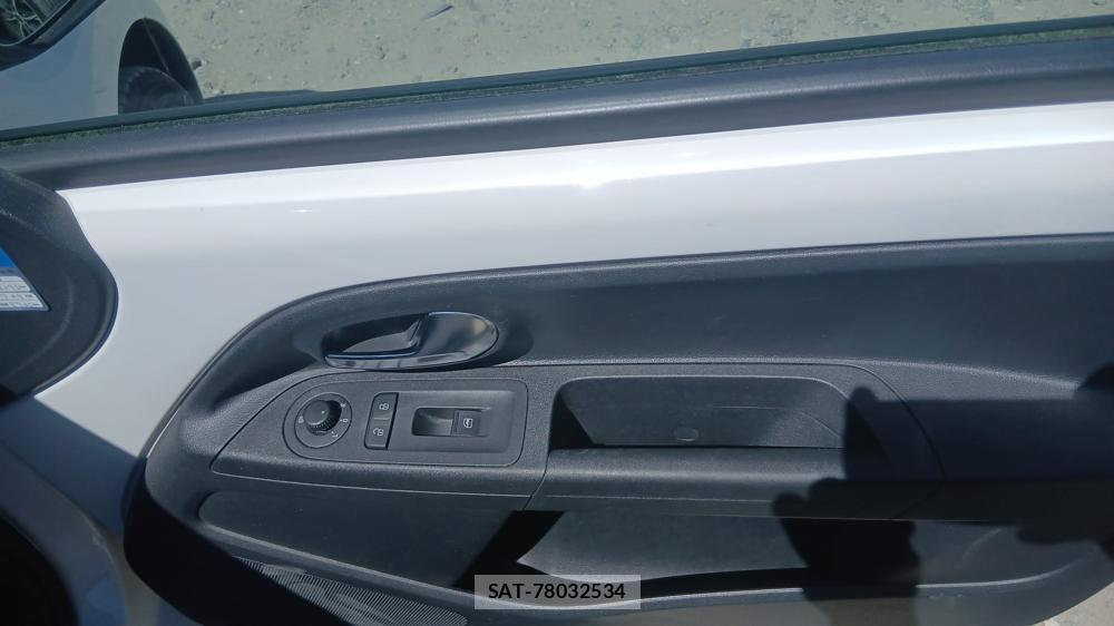 VolksWagen UP! 2013-03 7749325-16