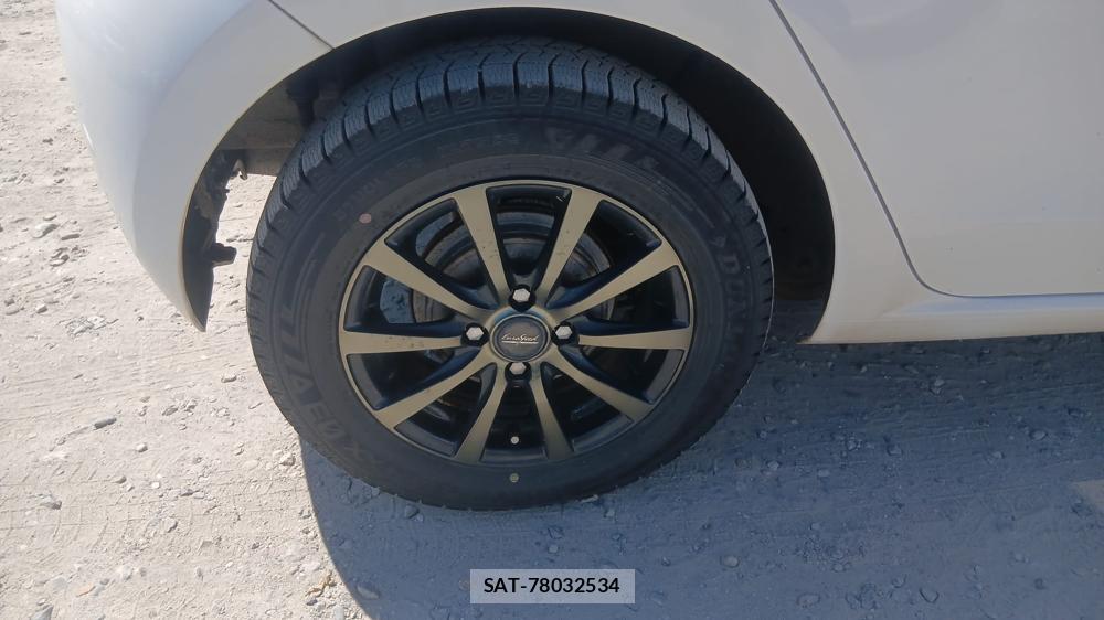 VolksWagen UP! 2013-03 7749325-25