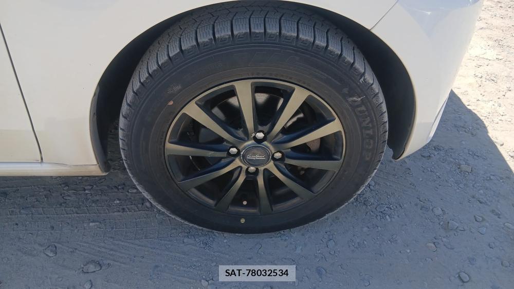 VolksWagen UP! 2013-03 7749325-26