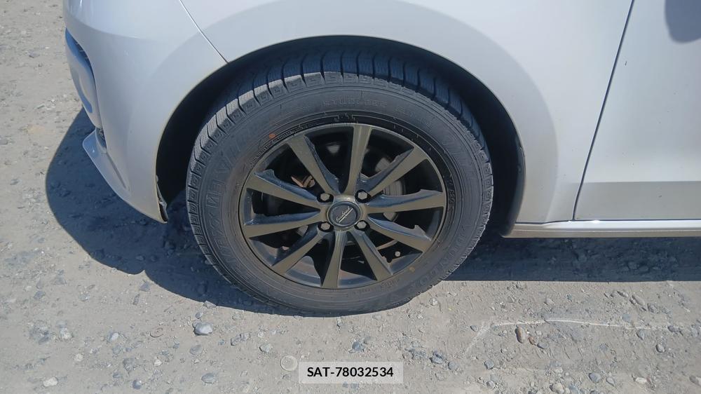 VolksWagen UP! 2013-03 7749325-27