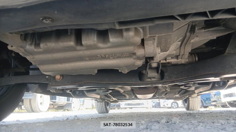 VolksWagen UP! 2013-03 7749325-32