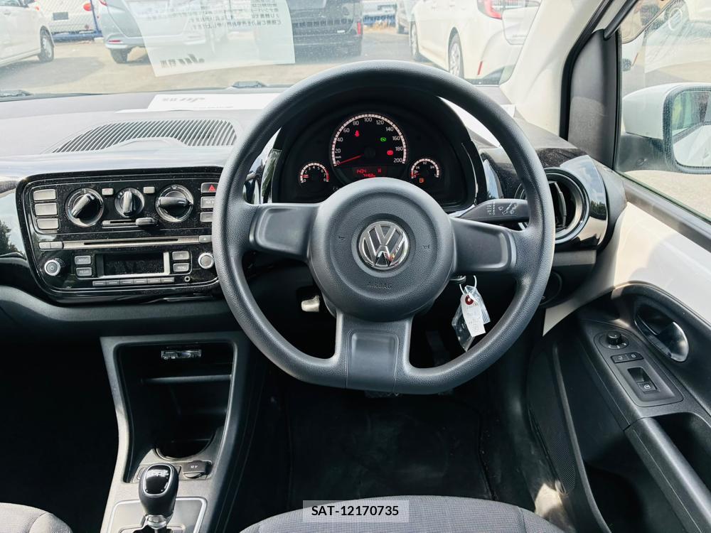 VolksWagen UP! 2013-03 8469919-13