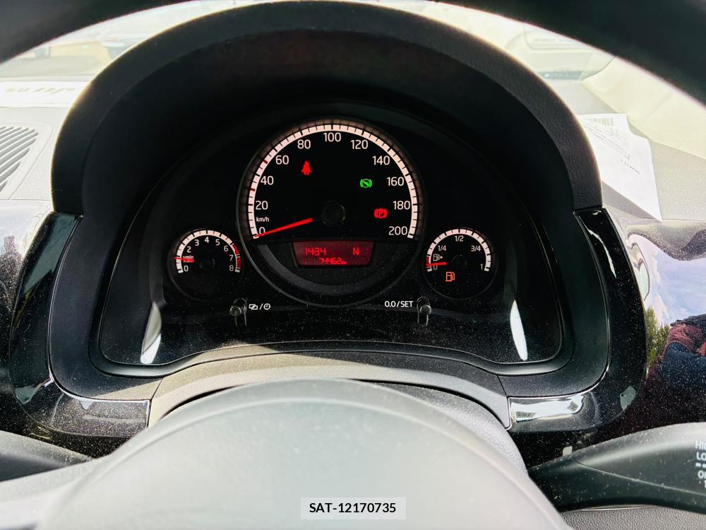 VolksWagen UP! 2013-03 8469919-15