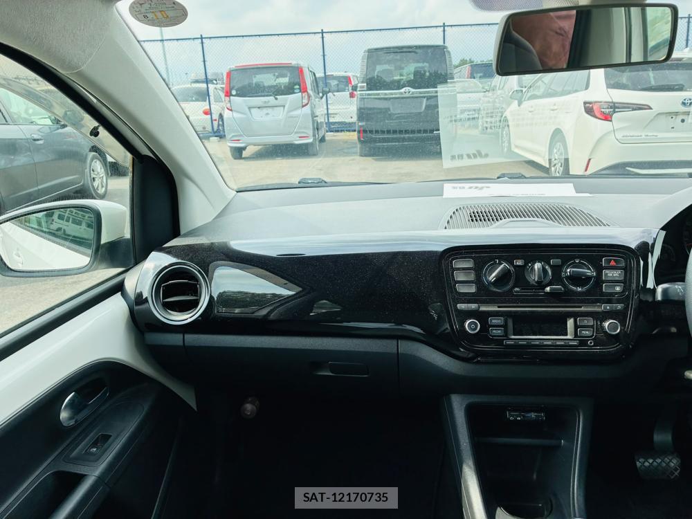 VolksWagen UP! 2013-03 8469919-17