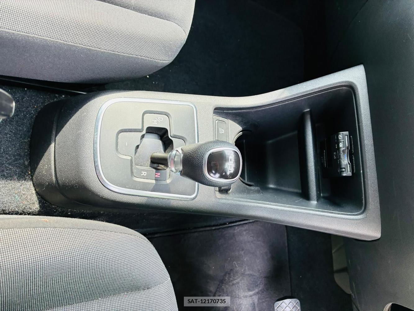 VolksWagen UP! 2013-03 8469919-19