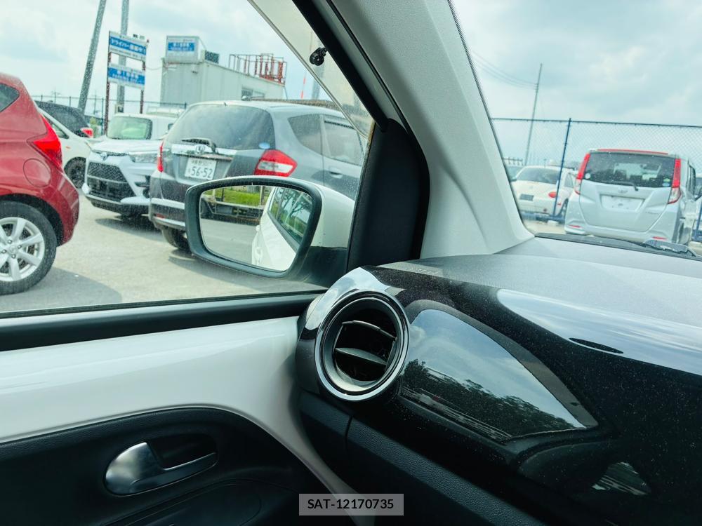 VolksWagen UP! 2013-03 8469919-21