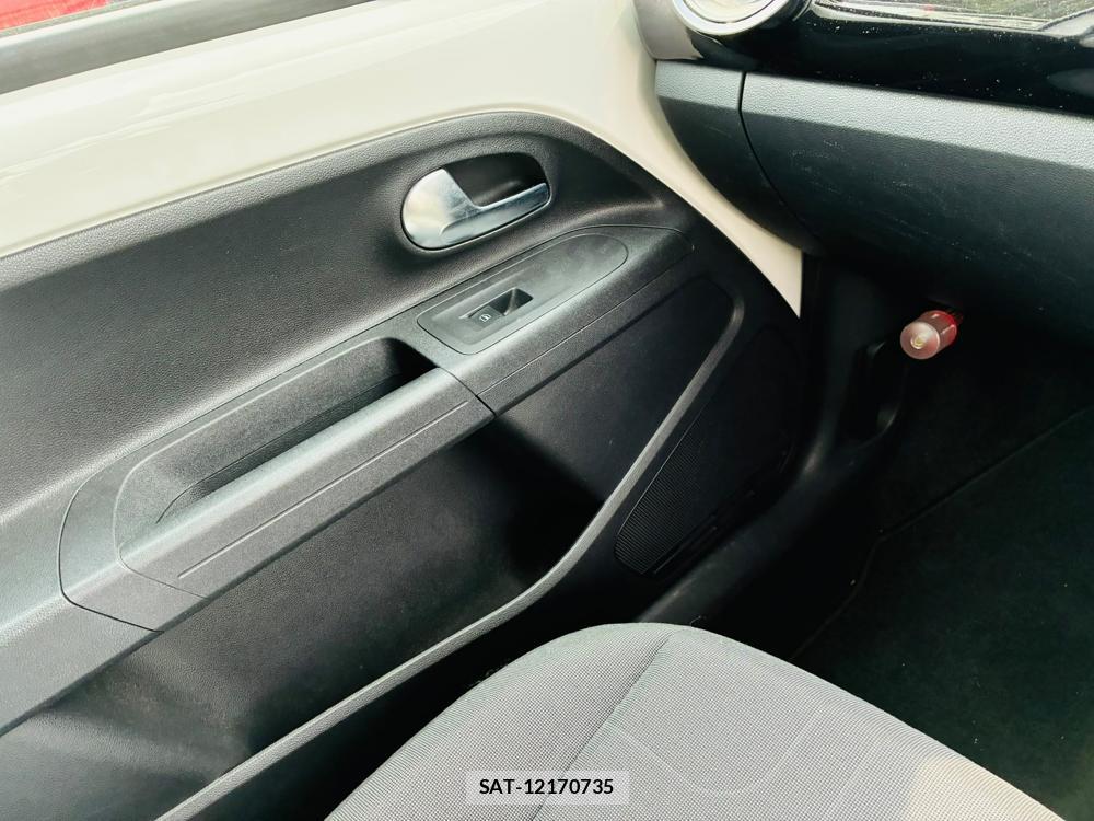 VolksWagen UP! 2013-03 8469919-22
