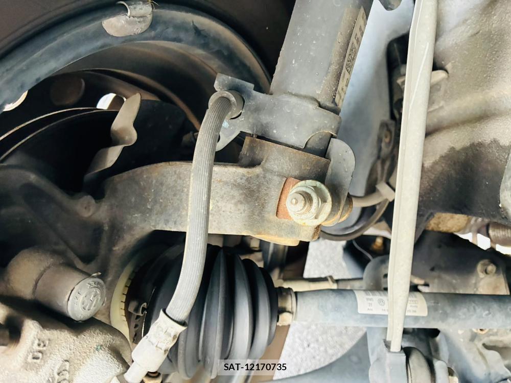 VolksWagen UP! 2013-03 8469919-34