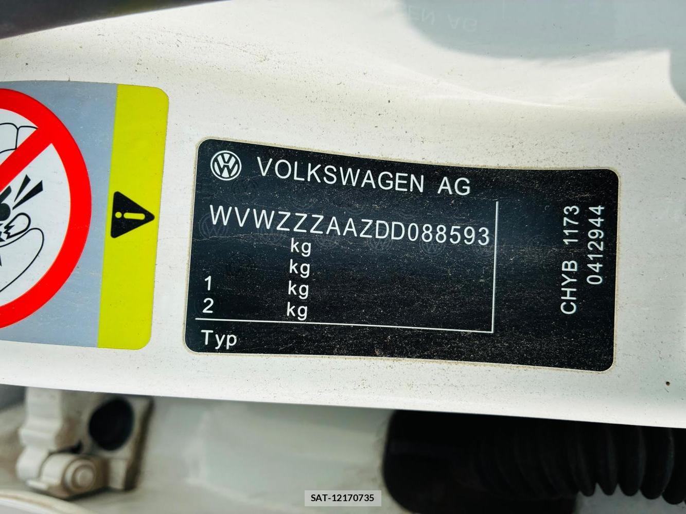VolksWagen UP! 2013-03 8469919-39