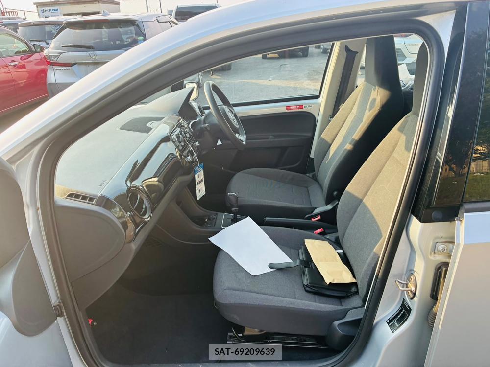 VolksWagen UP! 2014-03 8329541-10