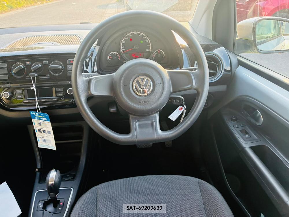 VolksWagen UP! 2014-03 8329541-13