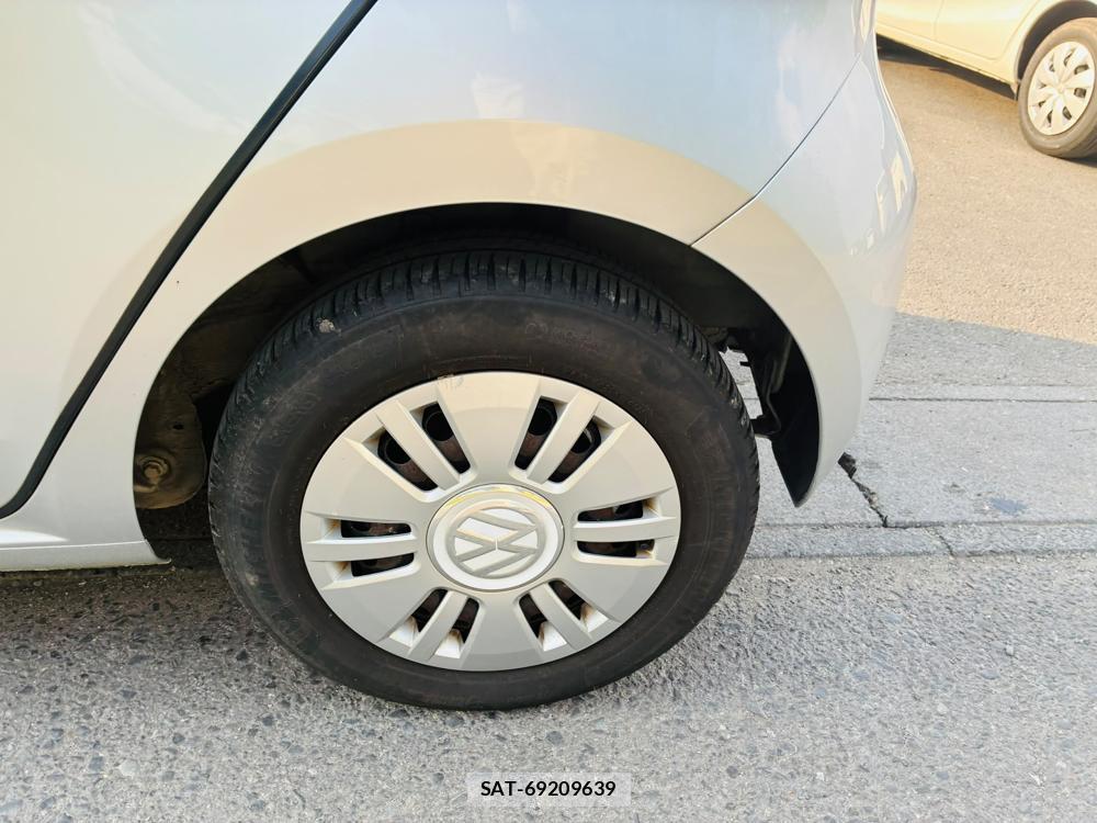 VolksWagen UP! 2014-03 8329541-30