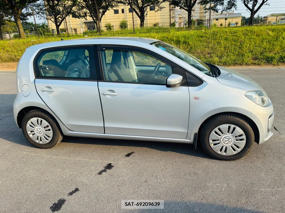 VolksWagen UP! 2014-03 8329541-5