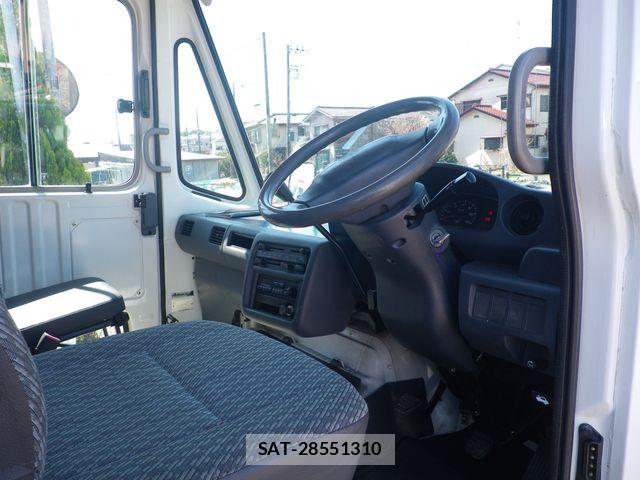 Toyota PORTE 2002-02 7252657-2