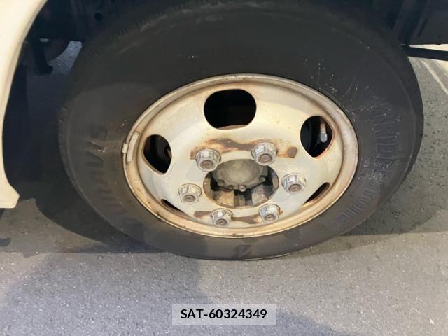 Toyota PORTE 2002-08 8247004-3