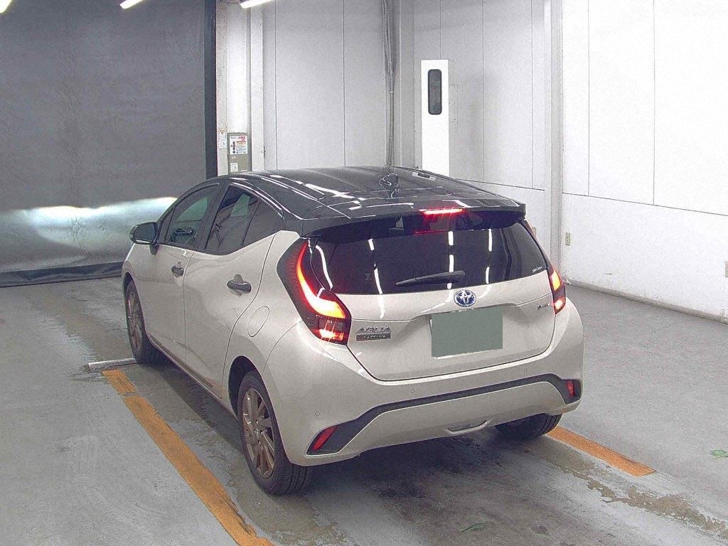 Toyota AQUA 2024 1485955-1