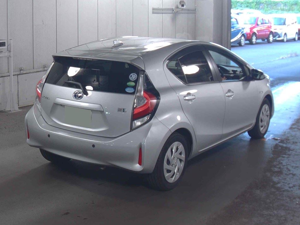 Toyota AQUA 2017 1486360-4