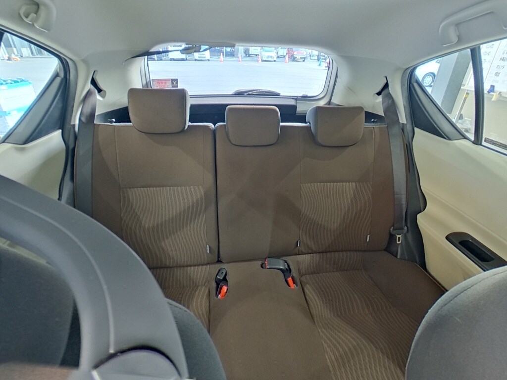 Toyota AQUA 2013 1486771-5