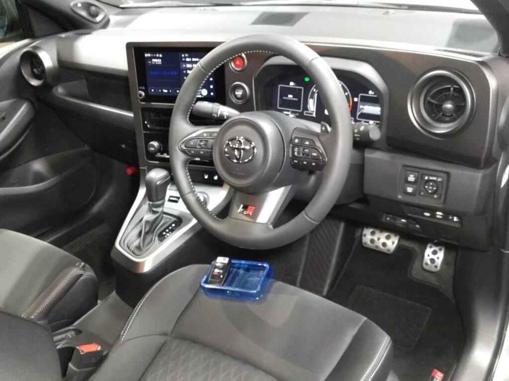 Toyota YARIS 2025 1637202-2