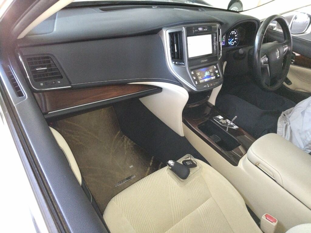 Toyota CROWN HYBRID 2013 2106760-2
