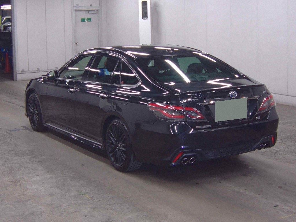 Toyota CROWN HYBRID 2022 2379796-1
