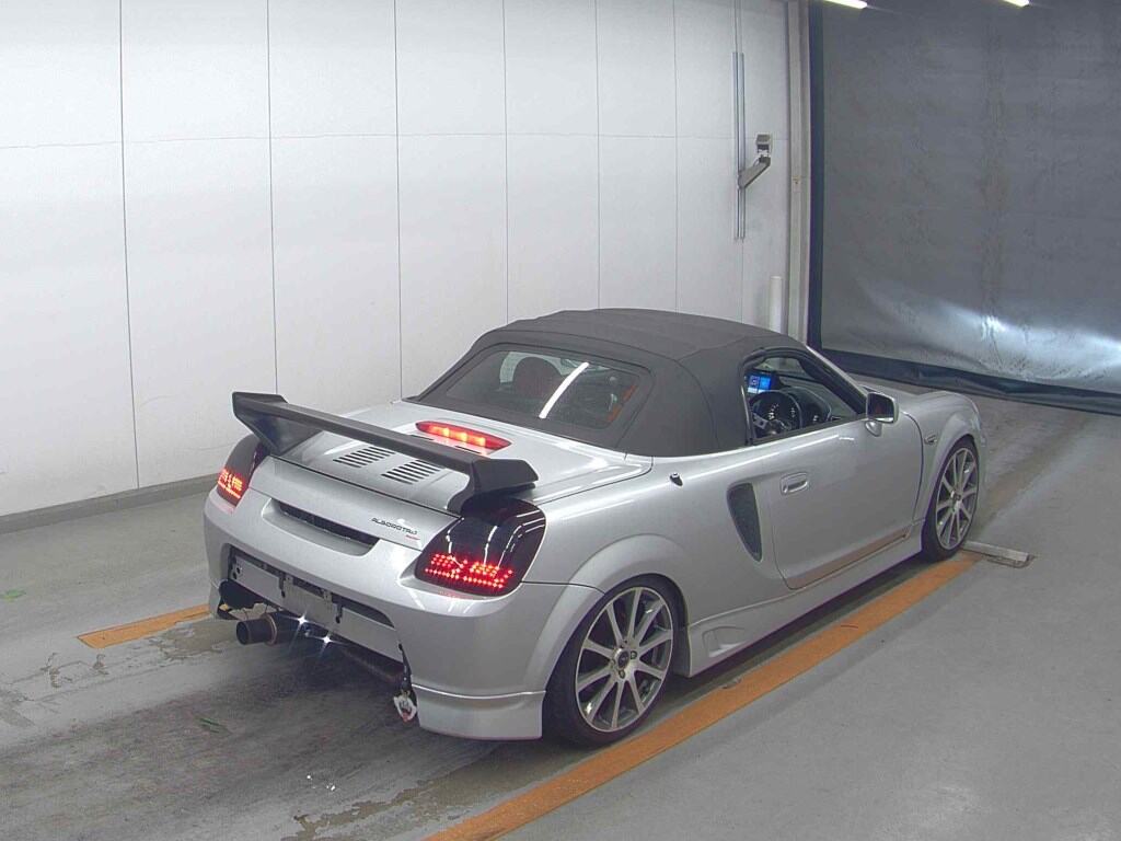 Toyota MR-S 2000 2412977-4