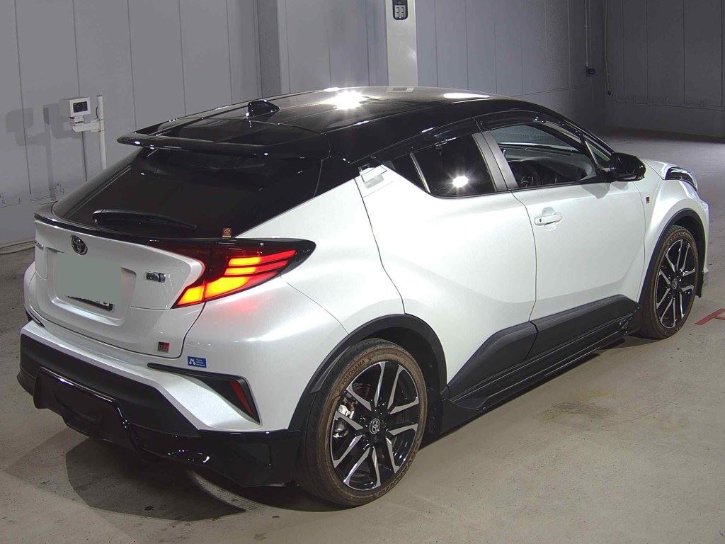 Toyota C-HR 2022 2729678-4