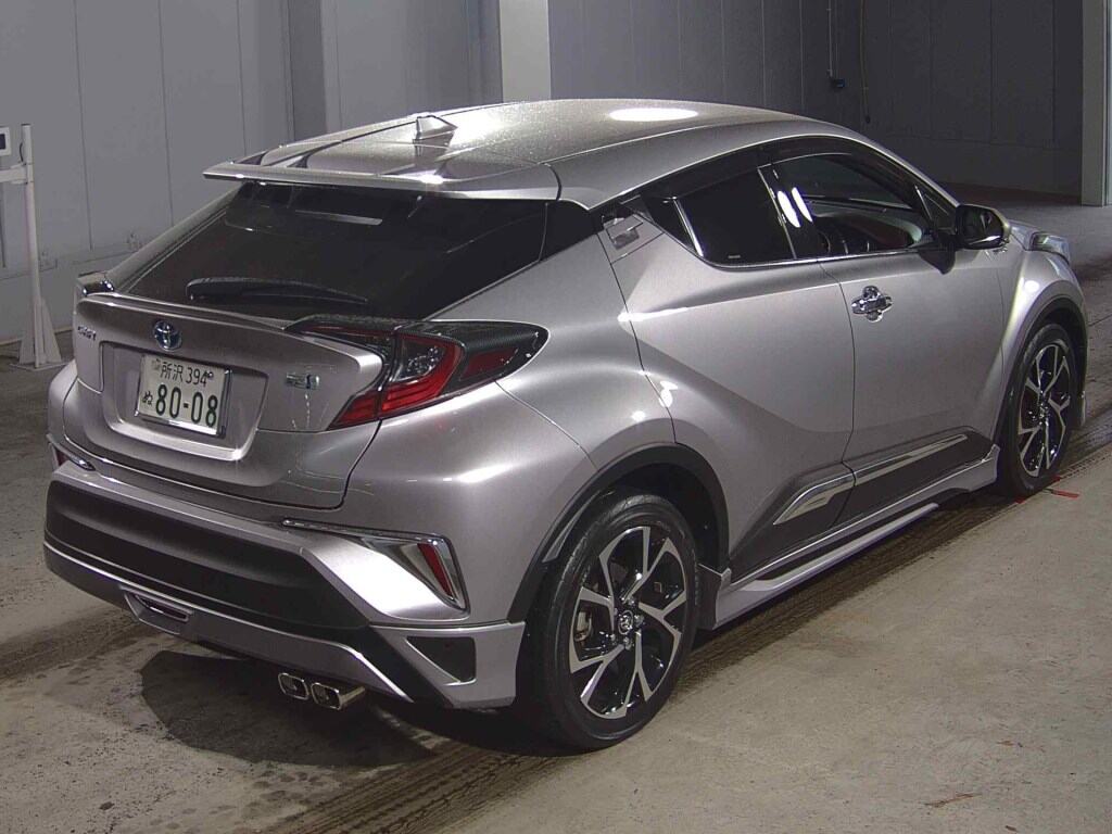 Toyota C-HR 2018 3933097-4