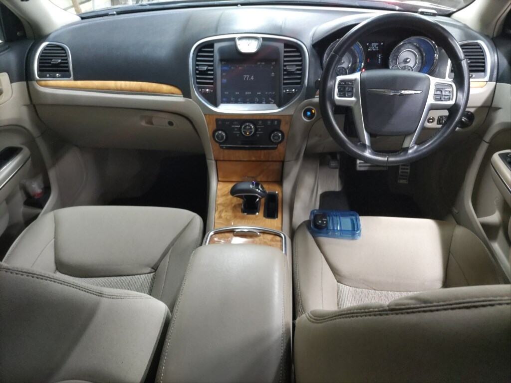 Chrysler 300 2013 6887805-2