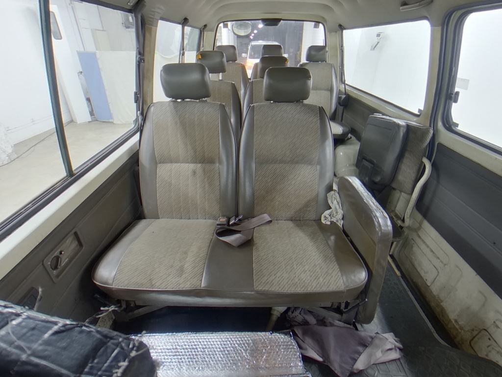 Nissan CARAVAN COACH 1998 6886844-5