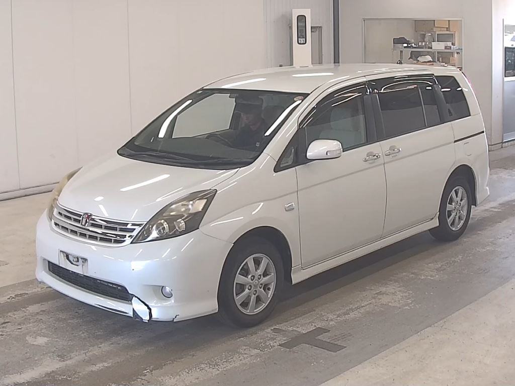 Toyota ISIS 2011 6875522-3