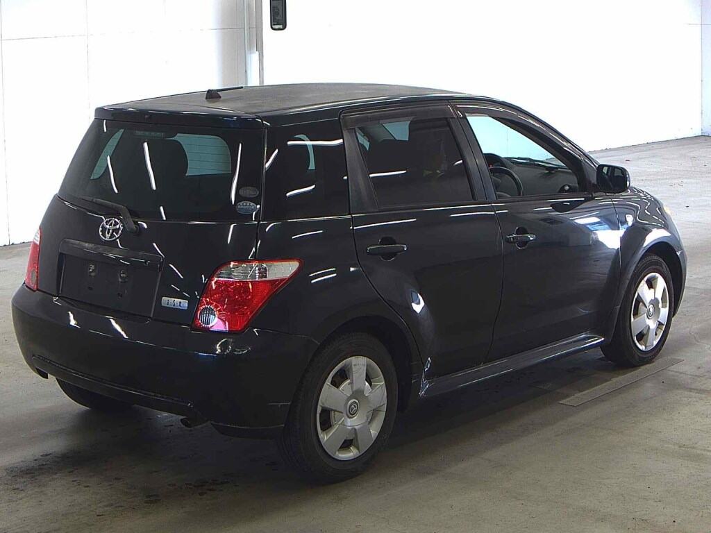Toyota IST 2005 6876229-4