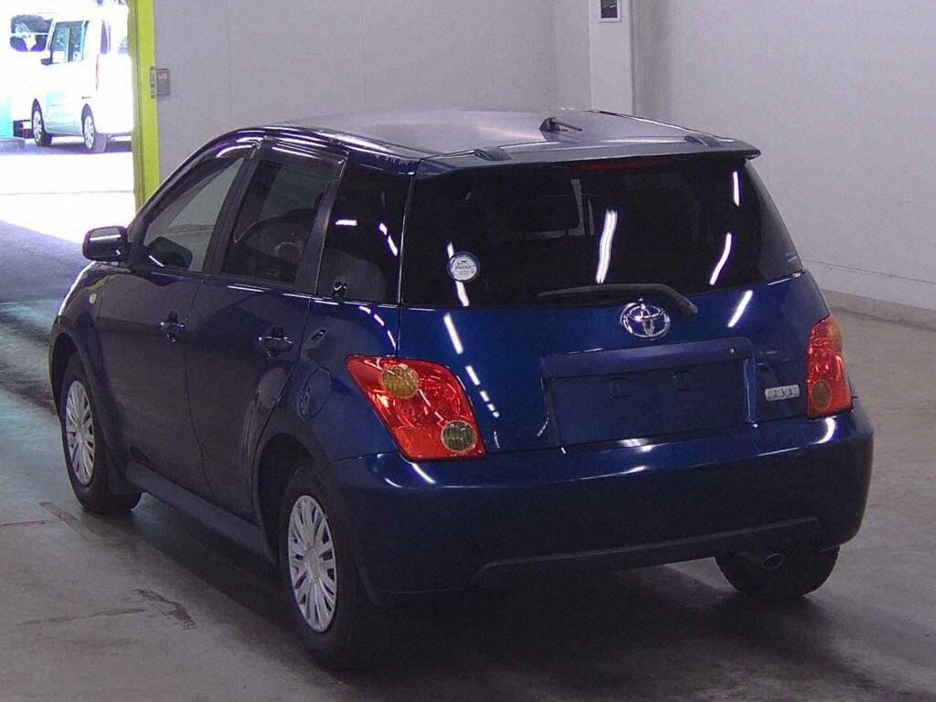 Toyota IST 2002 6876230-1