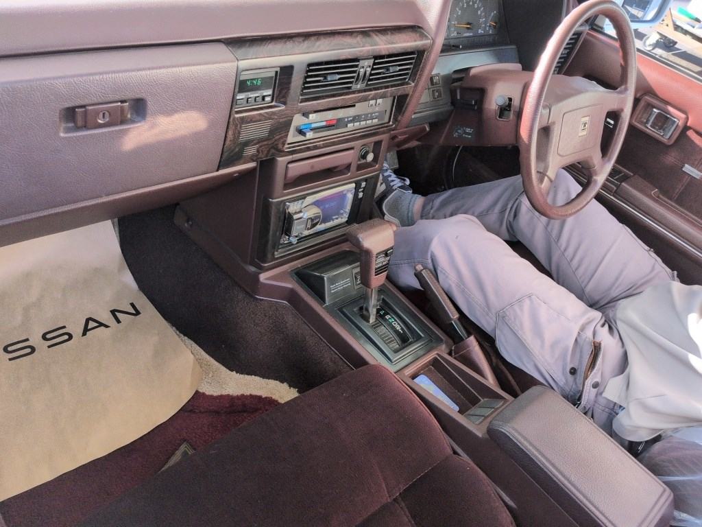 Nissan LAUREL 1987 6875854-2