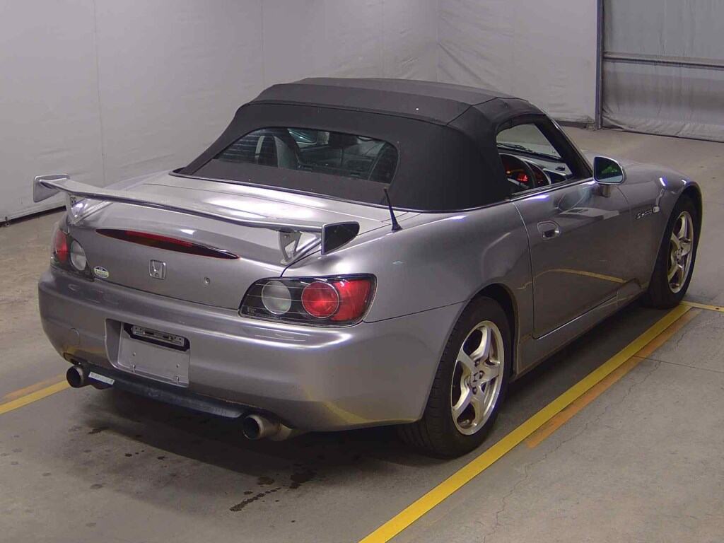 Honda S2000 2003 6879446-4