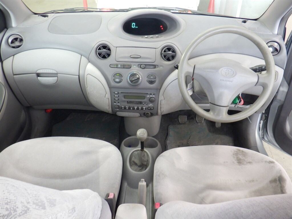 Toyota PLATZ 2001 6896120-2