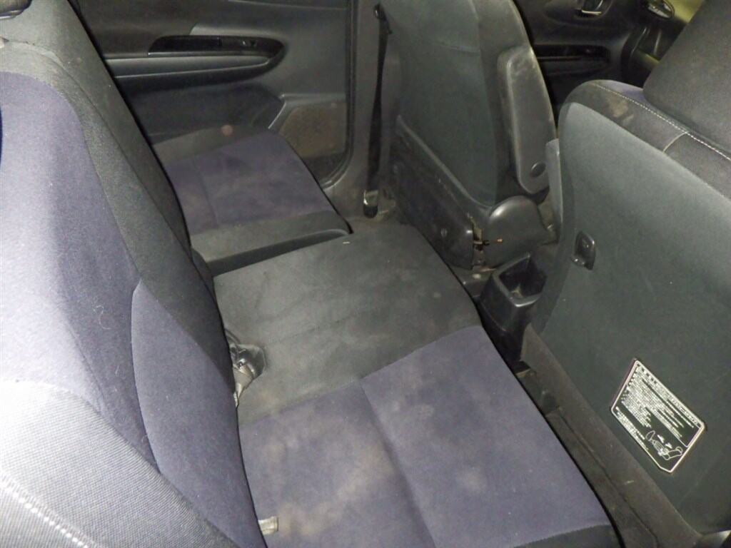 Toyota WISH 2013 6897555-5