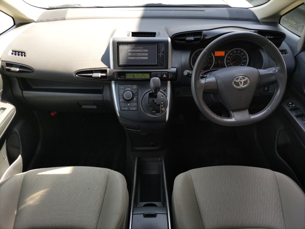 Toyota WISH 2011 6897658-2