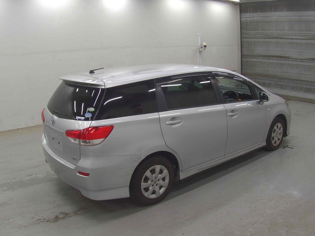Toyota WISH 2011 6897658-4