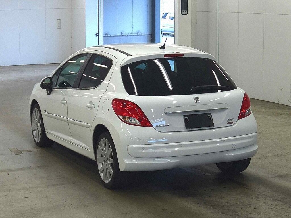 Peugeot 207 2012 6940706-1