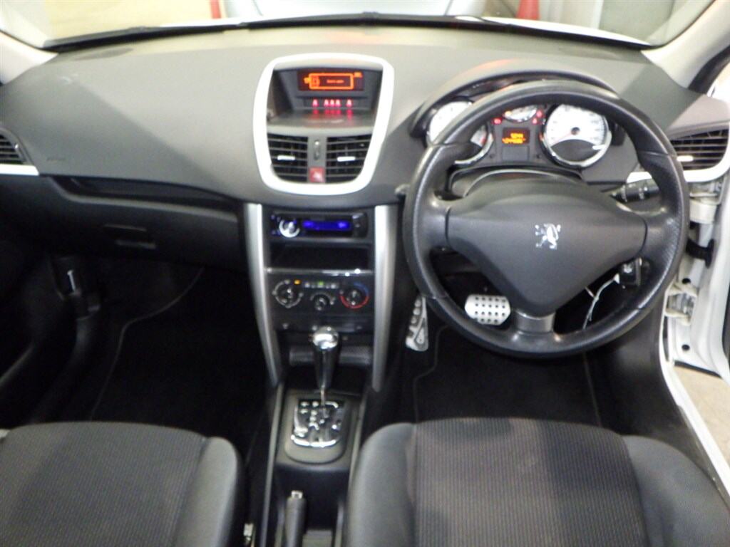 Peugeot 207 2012 6940706-2