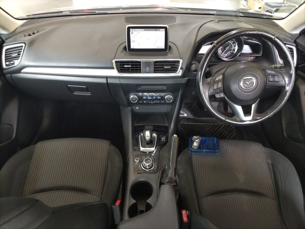 Mazda AXELA HYBRID 2013 6931639-2