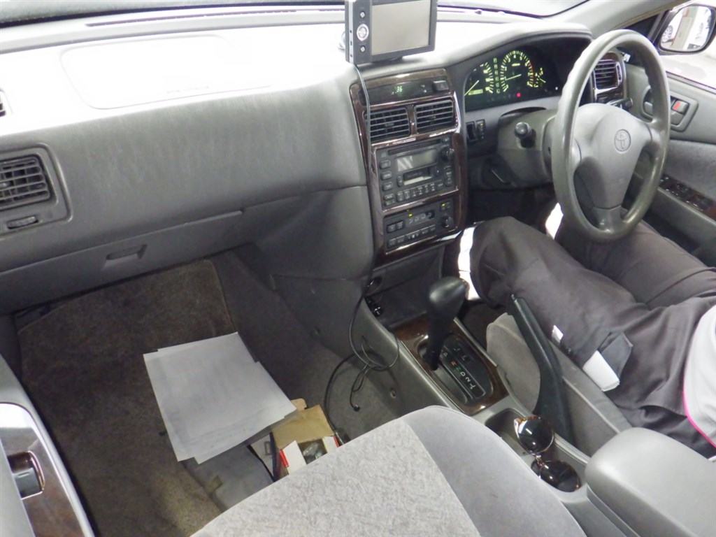 Toyota CORONA PREMIO 2001 6942660-2