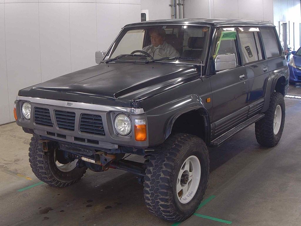 Nissan SAFARI 1992 6932744-3